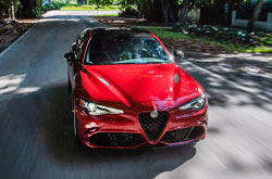 2022 Alfa Romeo Giulia Quadrifoglio